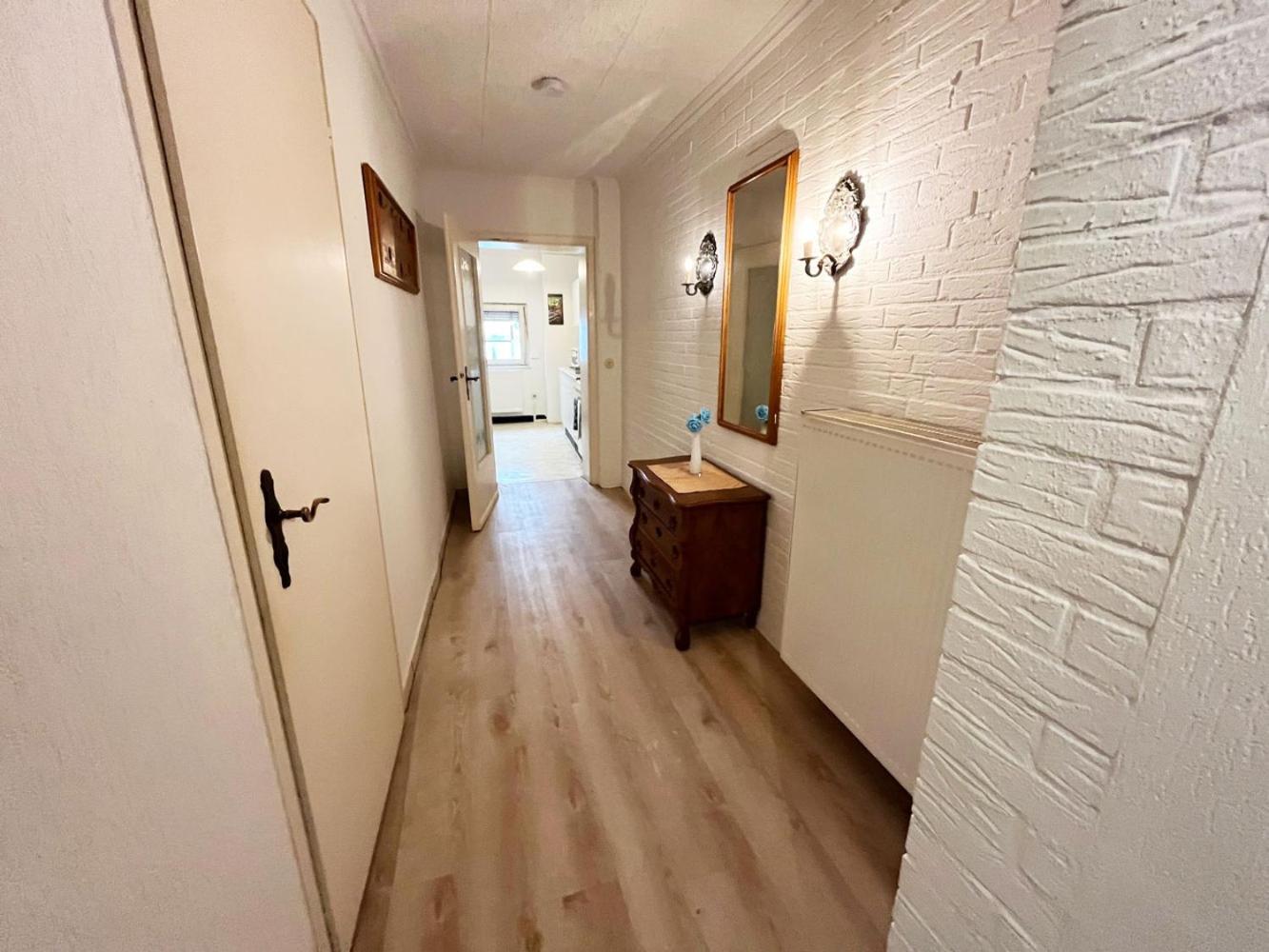 5 Room Apartment In Zuelpich Цюльпих Экстерьер фото